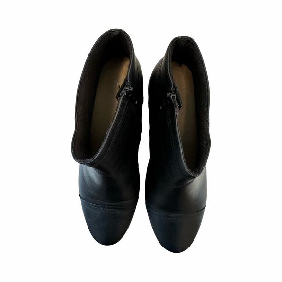 Clark’s black bootie with 2 inch heel size 8 ultimate comfort collection - Picture 7 of 11